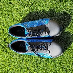 NWOT TRAQ By Alegria Men's EU 41 Shoes.